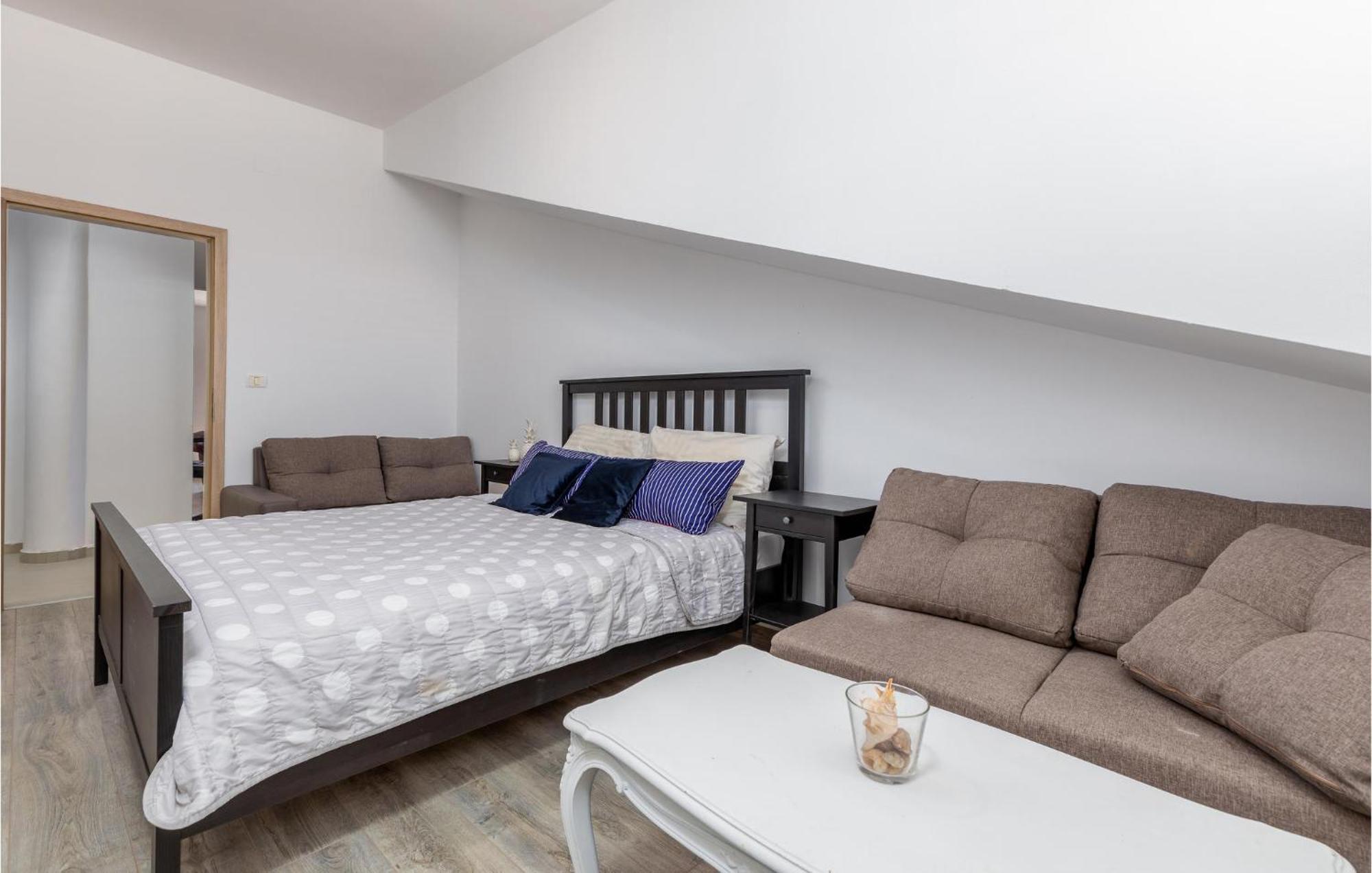 Awesome In With Wifi Apartmán