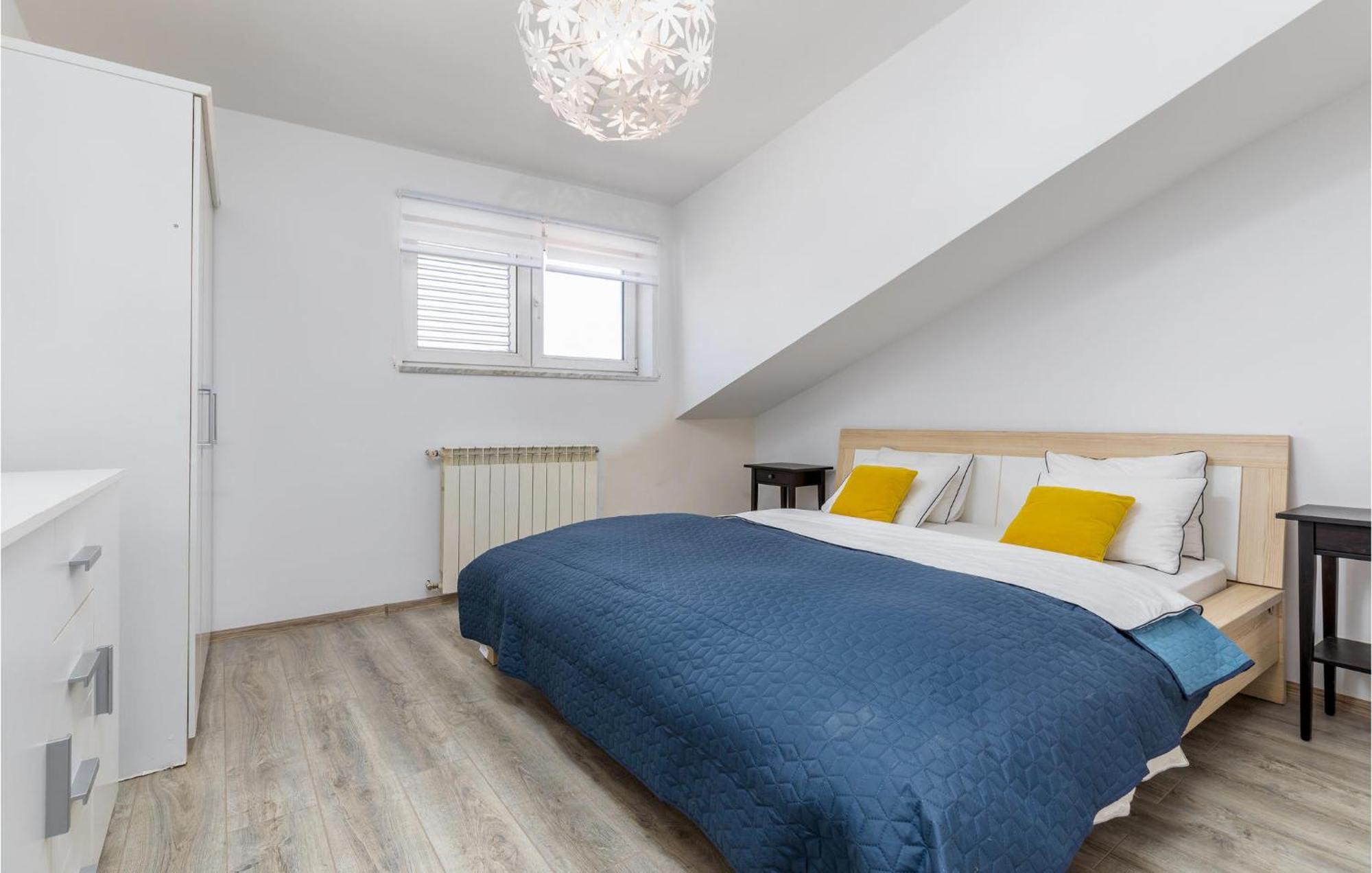Apartma Awesome In With Wifi Pula